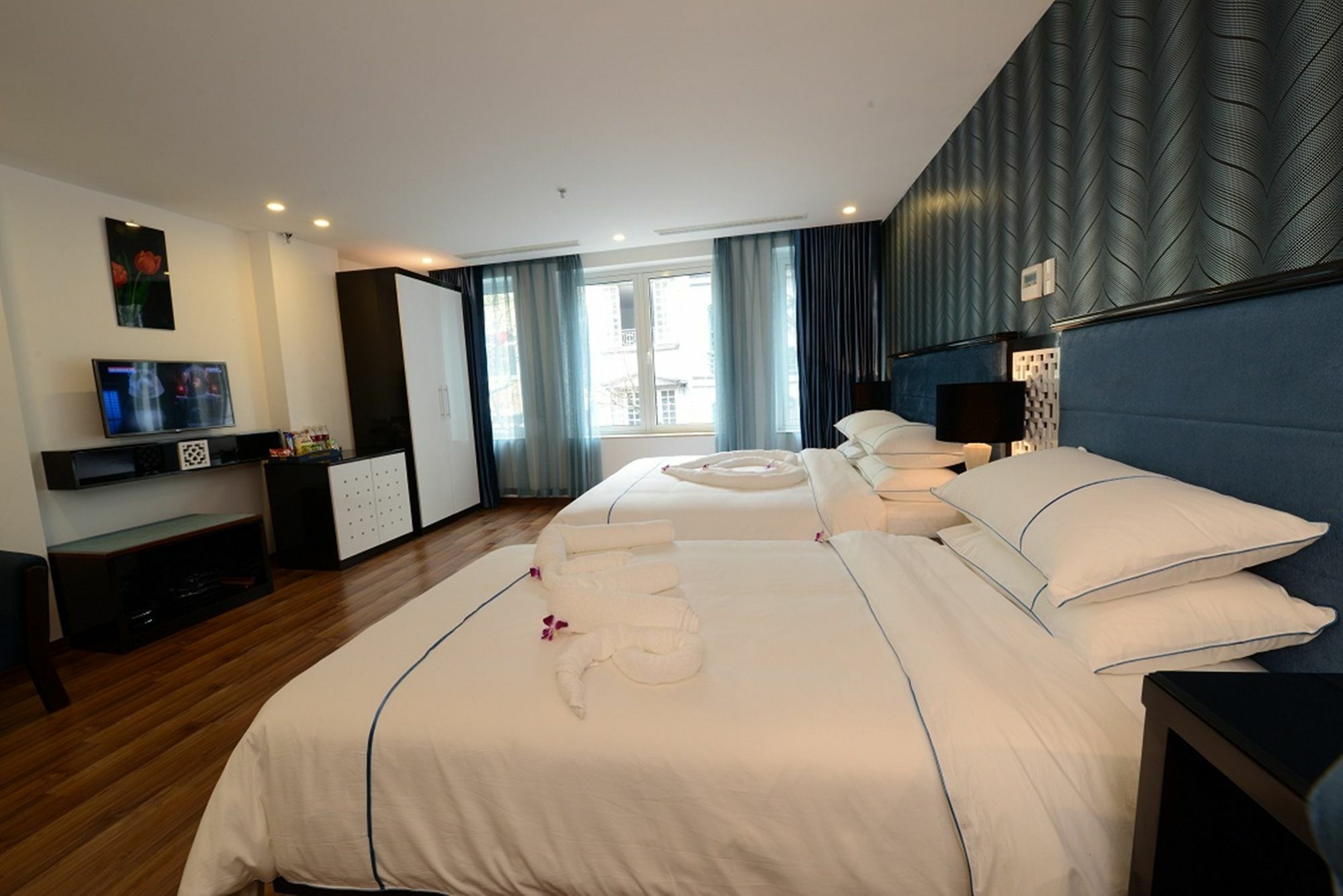 Hotel Emerald Waters & Hanoï